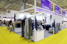 展商 靛藍(lán)染色牛仔面料,驚艷2019首屆中國 虎門紡織面料輔料交易會(huì)